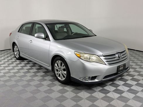 Used 2011 Toyota Avalon FWD image 7