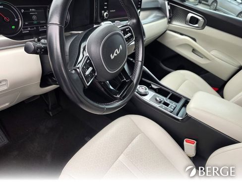 Used 2022 Kia Sorento S image 14