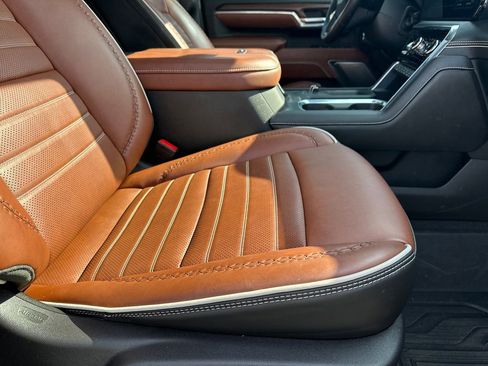 Used 2024 GMC Sierra 2500 Denali Ultimate image 14