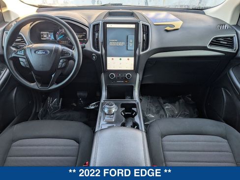 Certified 2022 Ford Edge SE w/ Black Appearance Package image 15