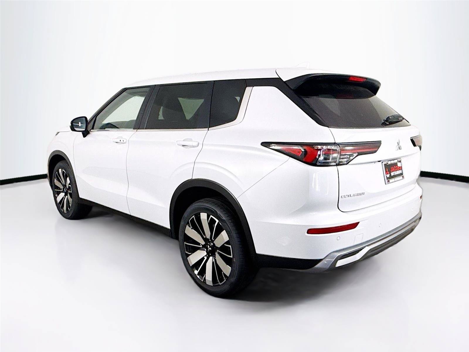 New 2026 Mitsubishi Outlander SE FWD image 26