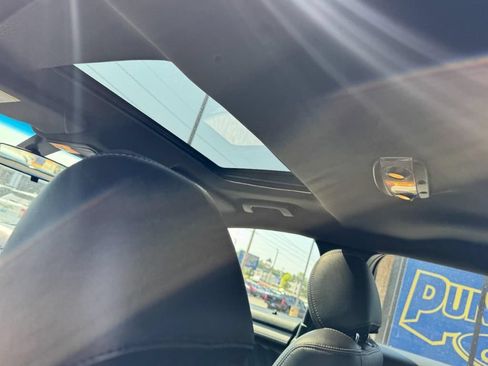 Used 2019 Ford Taurus SEL w/ Equipment Group 201A FWD image 11