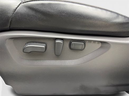 Used 2024 Nissan Armada SL image 28