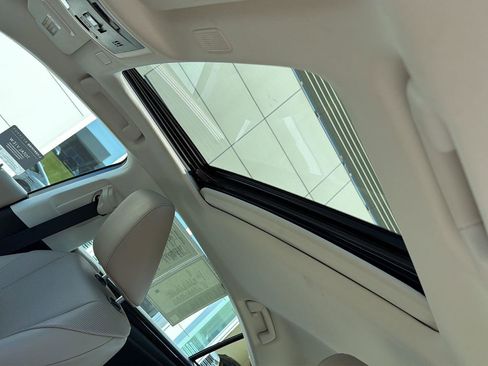 Certified 2021 Lexus ES 350 w/ Premium Package FWD image 32