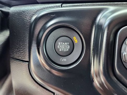 Used 2021 Jeep Wrangler Unlimited Sahara w/ Cold Weather Group AWD/4WD image 23