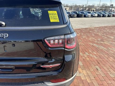 Used 2021 Jeep Compass Trailhawk image 11