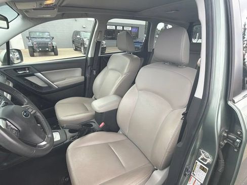 Used 2015 Subaru Forester 2.5i Limited AWD/4WD image 5