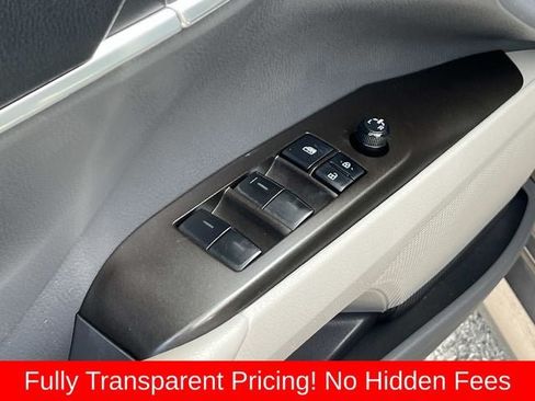 Used 2022 Toyota Camry LE w/ Convenience Package FWD image 24