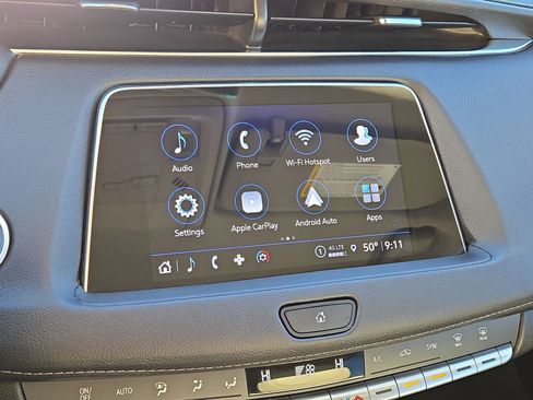 Certified 2023 Cadillac XT4 Luxury w/ Cold Weather Package image 19