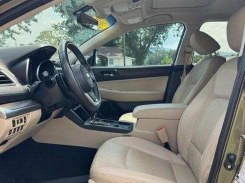 Used 2019 Subaru Outback 3.6R Limited w/ Popular Package #2 AWD/4WD image 11
