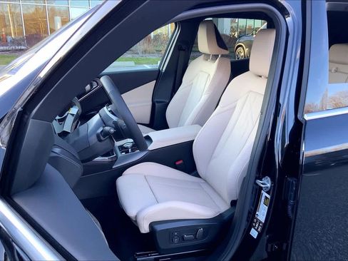 New 2026 BMW X3 xDrive30 w/ Premium Package image 9