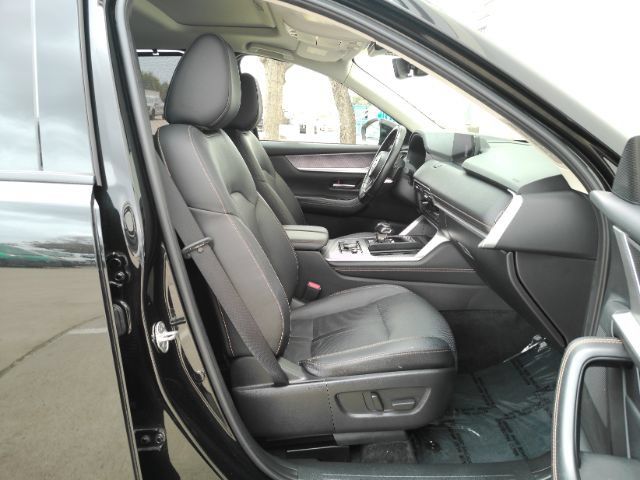 Used 2024 MAZDA CX-90 Plug-In Hybrid w/ Preferred AWD/4WD image 23