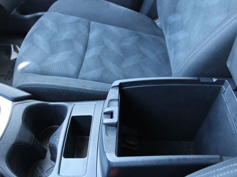 Used 2015 Nissan Rogue S image 35