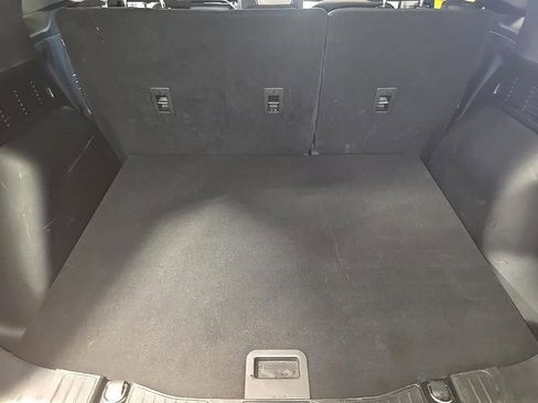 Used 2022 Ford Escape SE w/ Convenience Package image 30