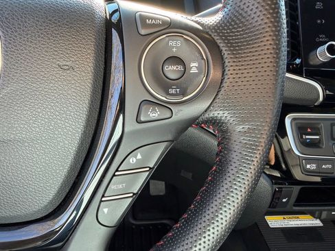 Certified 2022 Honda Ridgeline Black Edition image 25