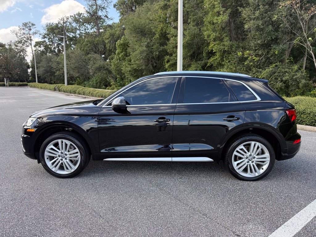 Used 2018 Audi Q5 2.0T Premium Plus w/ Premium Plus Package AWD/4WD image 2