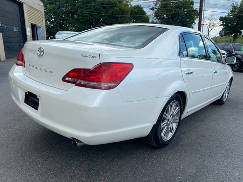 Used 2008 Toyota Avalon Limited FWD image 3