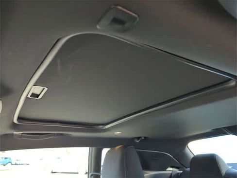 Used 2019 Dodge Challenger SXT w/ Cold Weather Group image 19