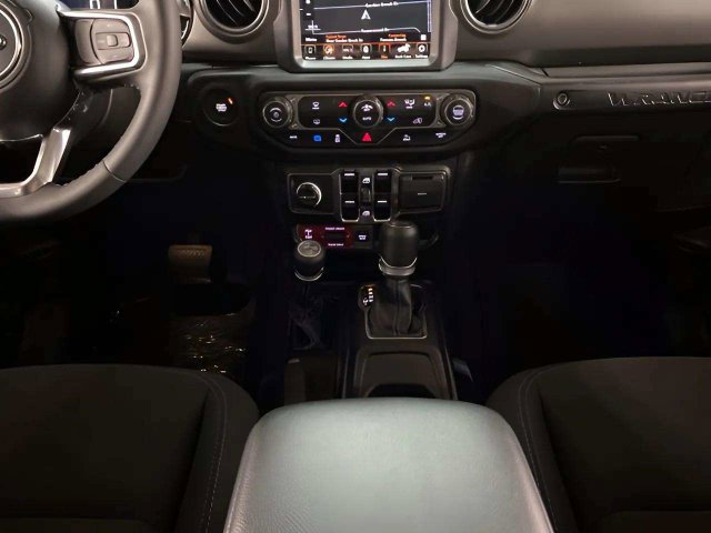 Used 2023 Jeep Wrangler Unlimited Rubicon 4xe AWD/4WD image 13