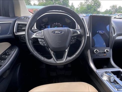 Used 2021 Ford Edge SEL w/ Convenience Package AWD/4WD image 5