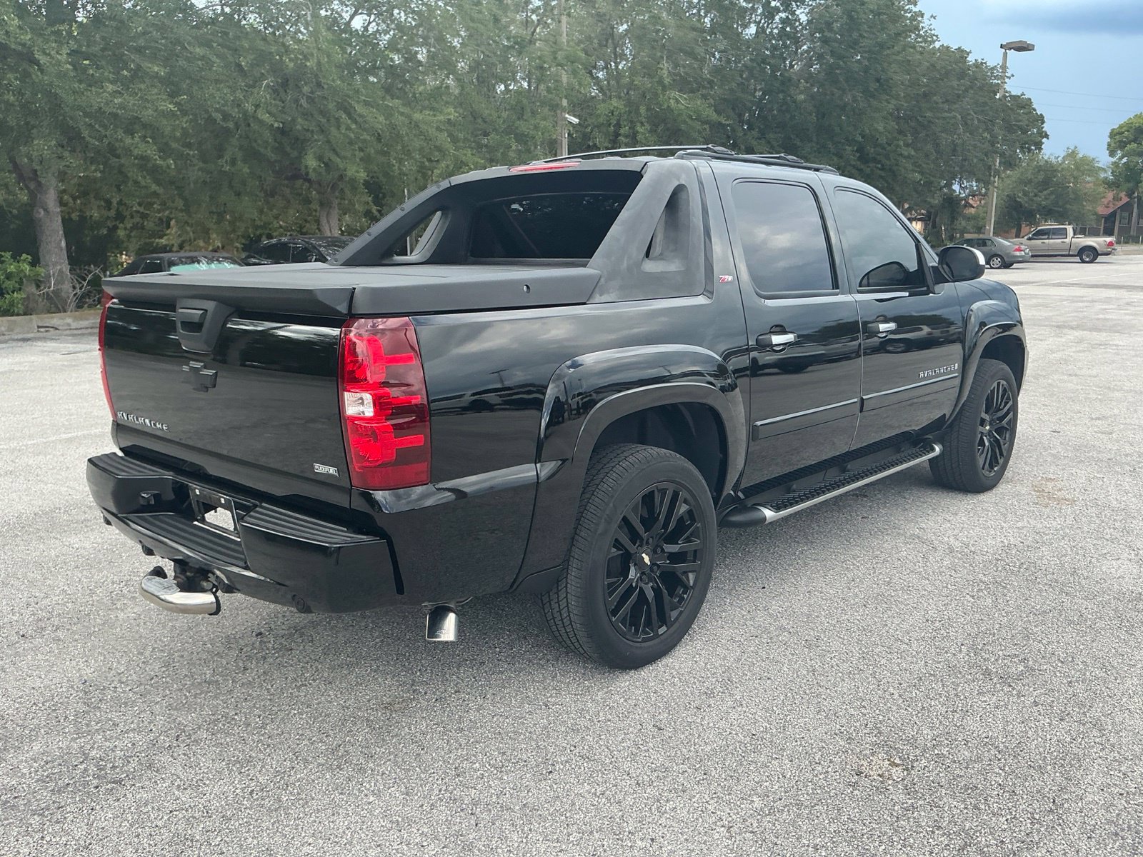 Used 2008 Chevrolet Avalanche LT w/ LT Preferred Equipment Group RWD image 11