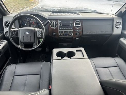 Used 2011 Ford F250 Lariat w/ Lariat Interior Pkg image 27