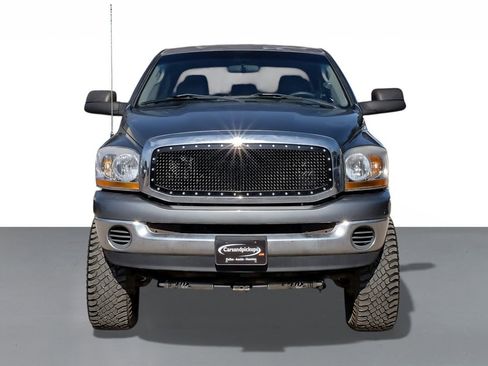 Used 2006 Dodge Ram 2500 Truck SLT image 3