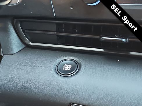Used 2025 Hyundai Elantra Sport FWD image 24
