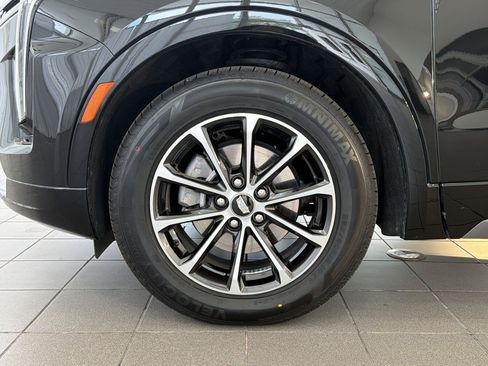 Used 2024 Cadillac XT4 Sport w/ Cold Weather Package FWD image 12