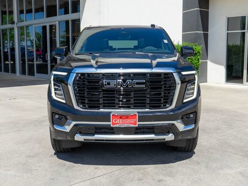 New 2026 GMC Yukon XL Denali w/ Denali Reserve Package AWD/4WD image 2