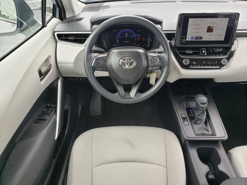 Used 2026 Toyota Corolla Cross L FWD image 15