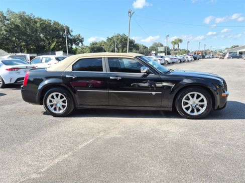 Used 2008 Chrysler 300 C w/ Navigation & Sound Group II image 6