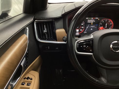 Used 2018 Volvo S90 T6 Inscription image 31