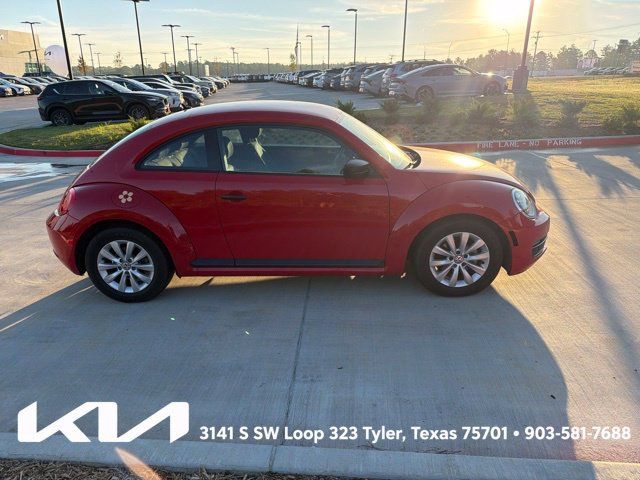 Used 2013 Volkswagen Beetle 2.5 FWD image 11