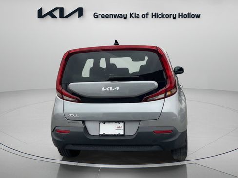 Certified 2022 Kia Soul LX w/ Technology Package image 6