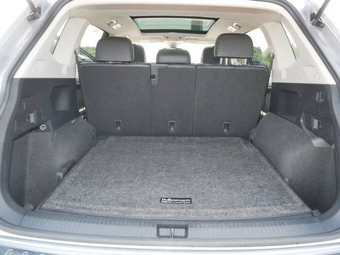 Certified 2023 Volkswagen Tiguan SE w/ Panoramic Sunroof Package AWD/4WD image 18