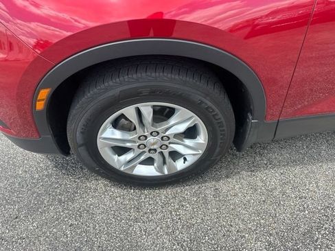 Used 2019 Chevrolet Blazer LT FWD image 9