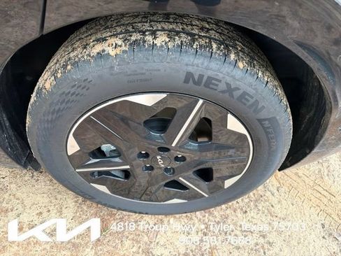 Used 2025 Kia EV6 Wind RWD image 8