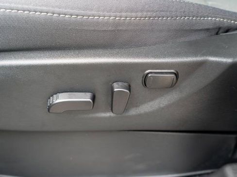 Certified 2025 Nissan Frontier SV AWD/4WD image 18