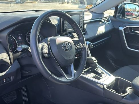 Used 2022 Toyota RAV4 XLE w/ Convenience Package image 23