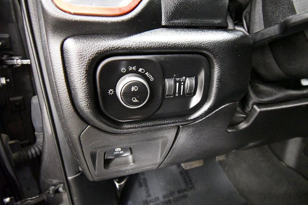 Used 2019 RAM 1500 Rebel AWD/4WD image 19