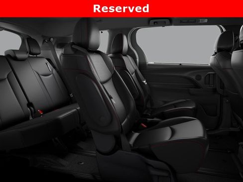 New 2026 Toyota Sienna XSE image 21