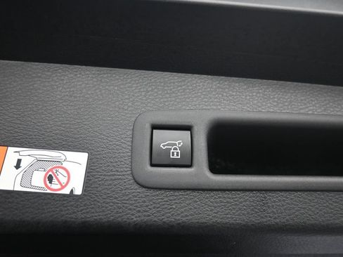 Certified 2026 Toyota Sienna XLE Woodland Edition AWD/4WD image 24
