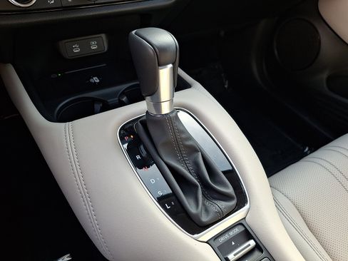 Used 2026 Honda HR-V EX-L image 15