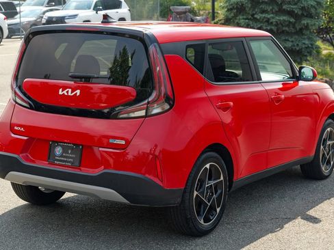 Used 2023 Kia Soul EX FWD image 7