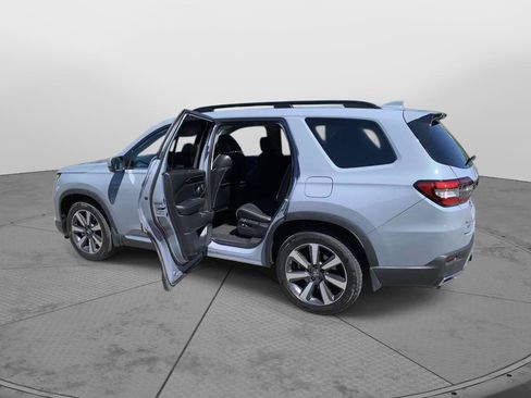 Certified 2023 Honda Pilot Elite image 42