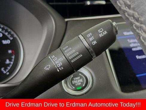 Used 2023 Cadillac XT4 Sport image 15