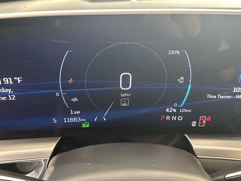 Used 2024 Cadillac Lyriq Sport RWD image 15