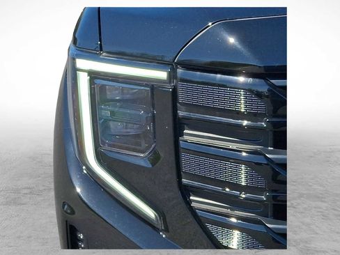 Certified 2025 GMC Sierra 1500 Elevation AWD/4WD image 7