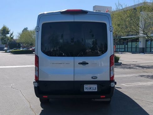 Used 2024 Ford Transit 350 XLT RWD image 5